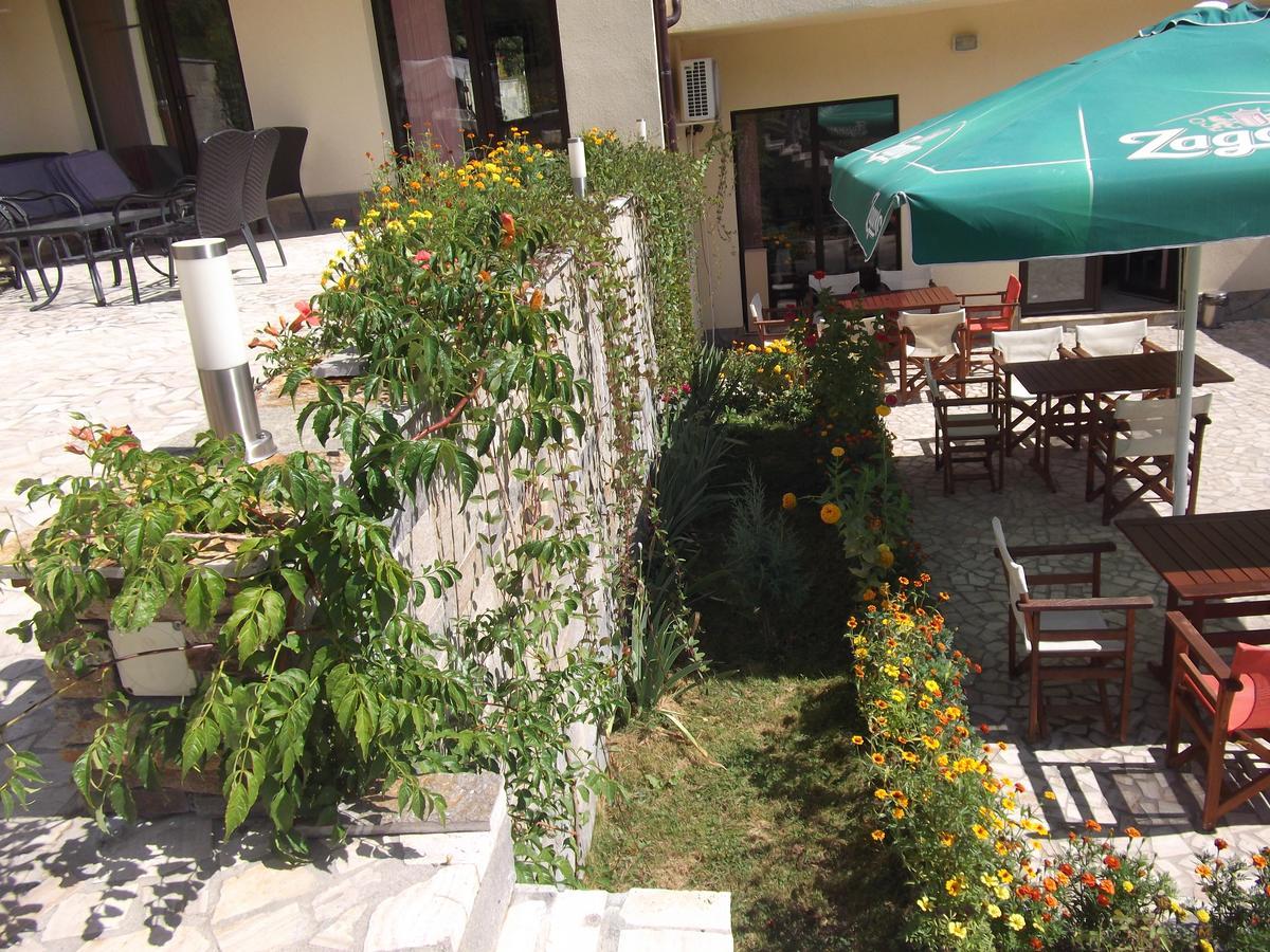 Hotel Enchevi Kirkovo  Exterior foto